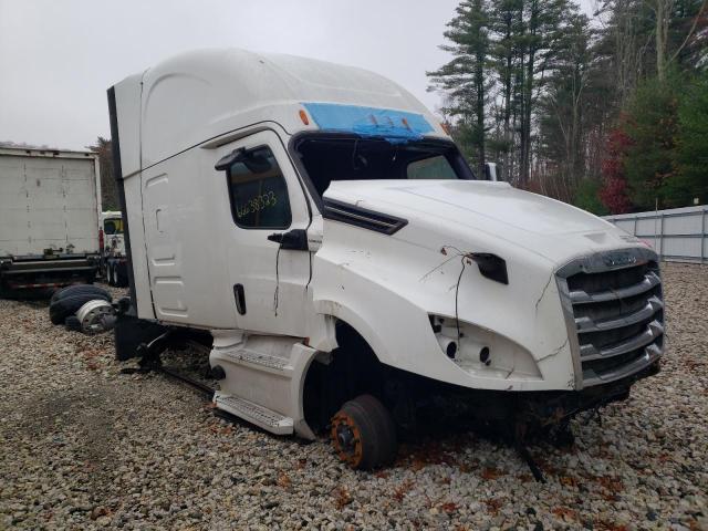  Salvage Freightliner Cascadia 1