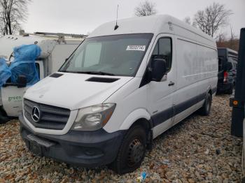  Salvage Mercedes-Benz Sprinter