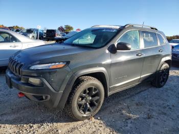  Salvage Jeep Cherokee