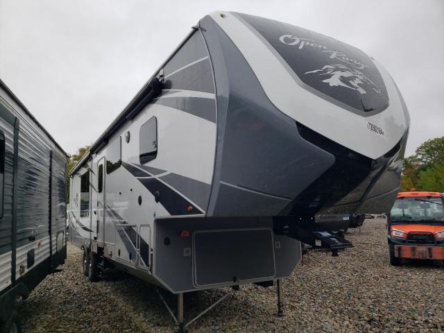  Salvage Open 5th Wheel