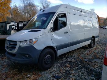  Salvage Mercedes-Benz Sprinter