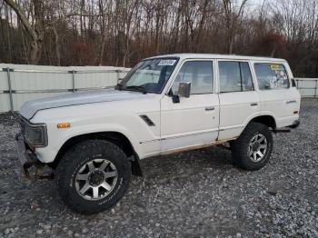  Salvage Toyota Land Cruis