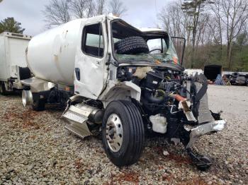  Salvage Freightliner M2 106 Med