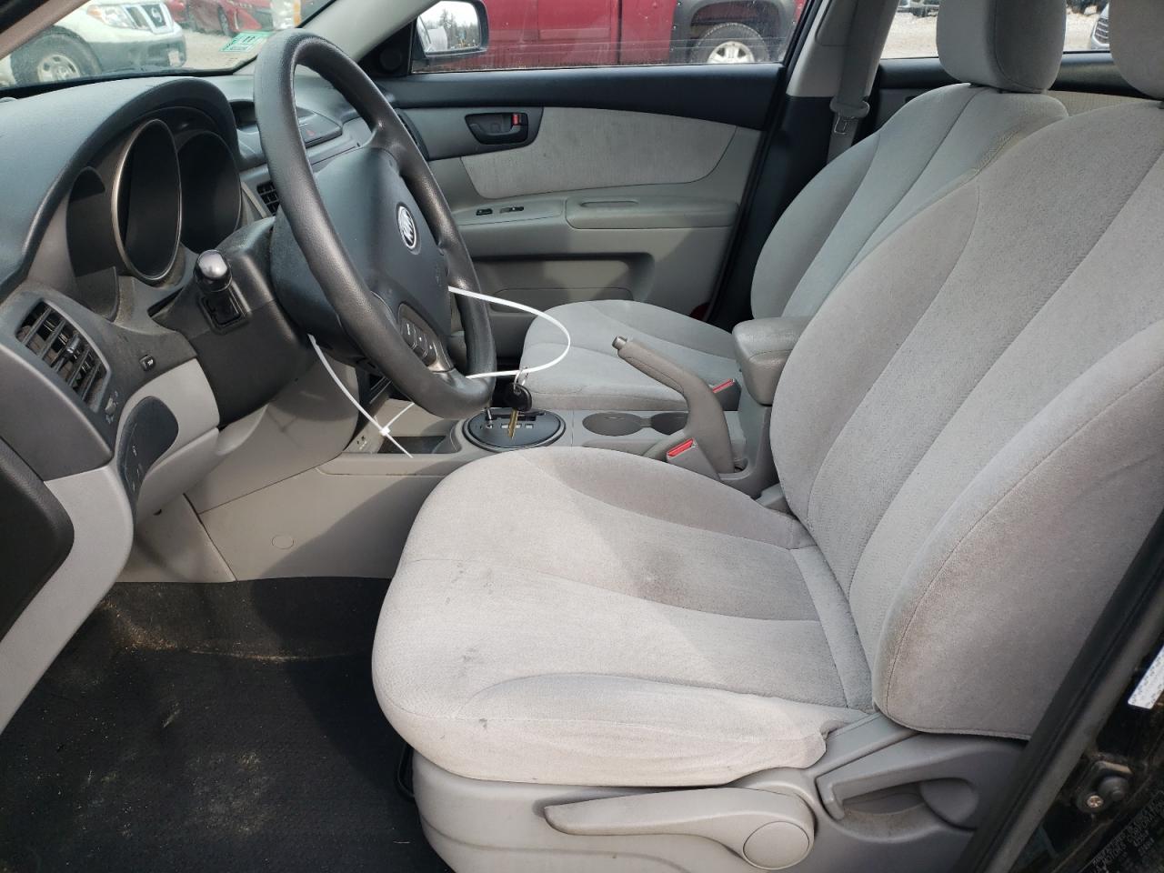 Kia Optima Lx Image 9