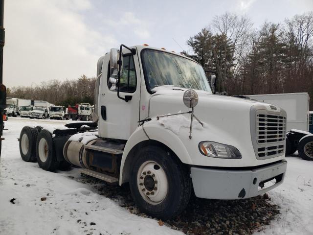  Salvage Freightliner M2 112 Med