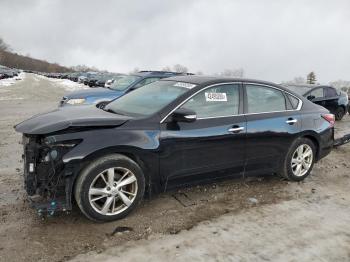  Salvage Nissan Altima