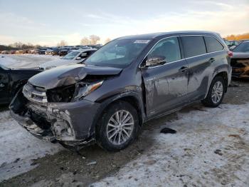  Salvage Toyota Highlander