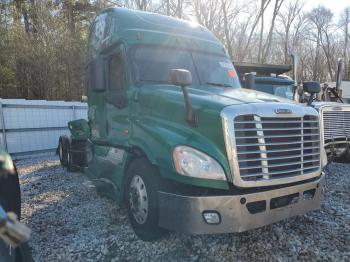  Salvage Freightliner Cascadia 1