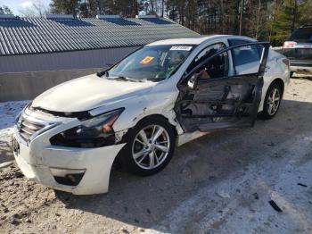  Salvage Nissan Altima