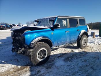  Salvage Ford Bronco