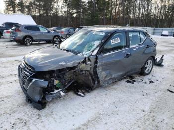  Salvage Nissan Kicks