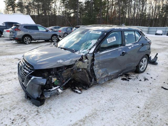  Salvage Nissan Kicks