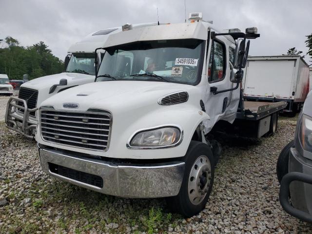 Salvage Freightliner M2 106 Med