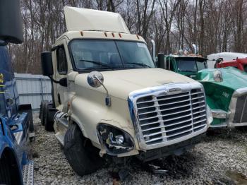  Salvage Freightliner Cascadia