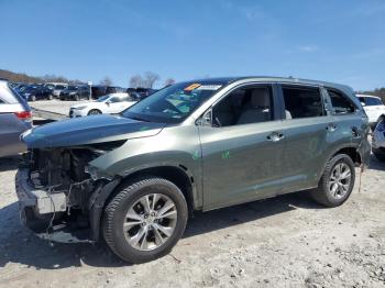  Salvage Toyota Highlander
