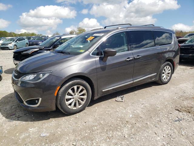  Salvage Chrysler Pacifica