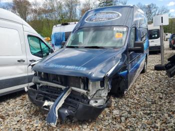  Salvage Nissan Nv