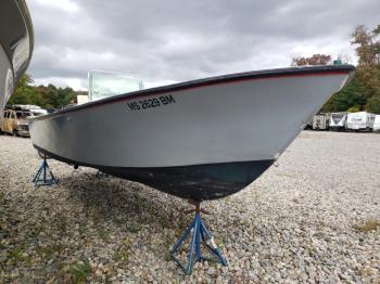  Salvage Aquasport Boat