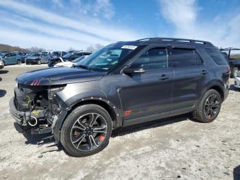  Salvage Ford Explorer