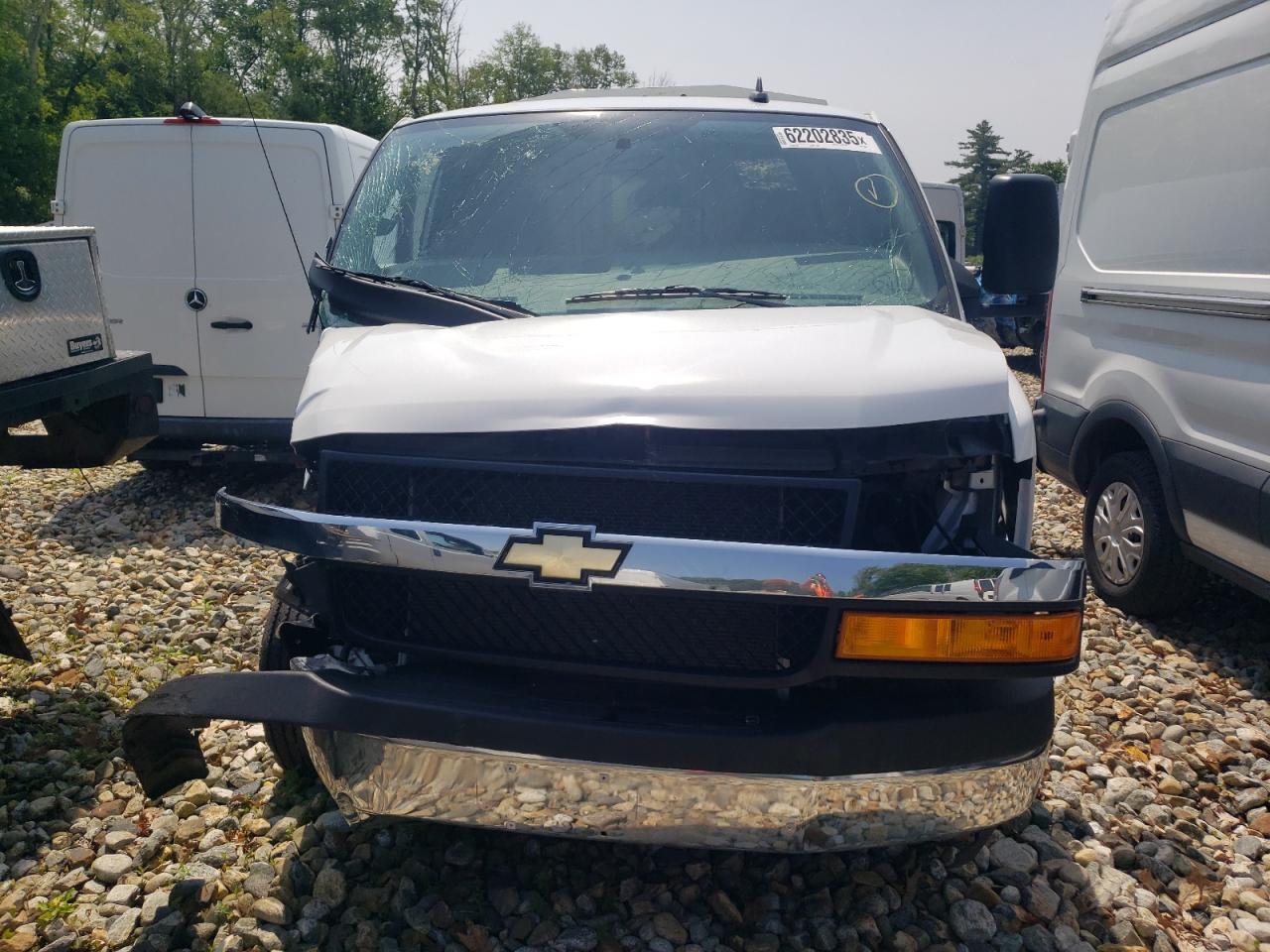 Chevrolet Express Image 8