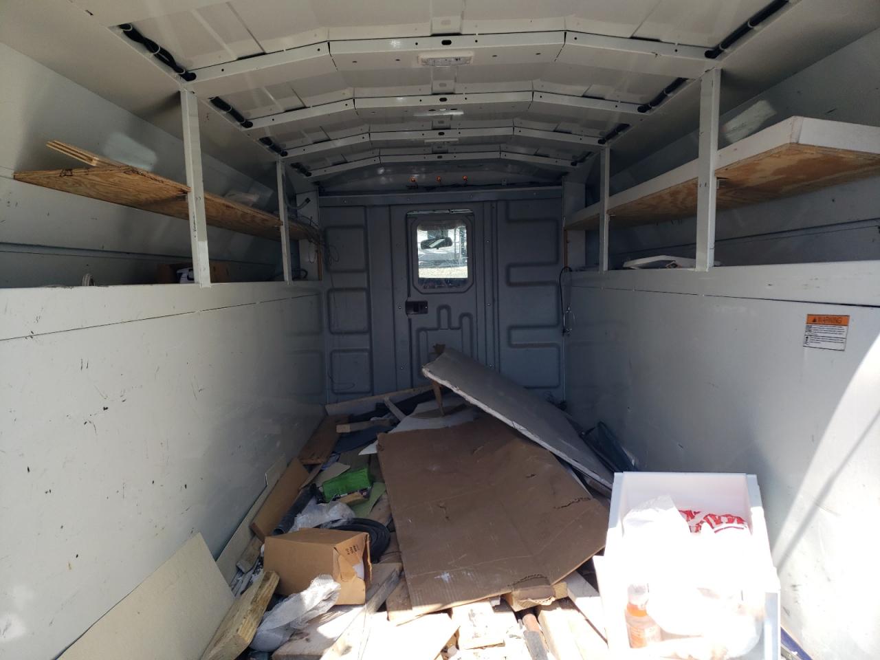 Chevrolet Express Image 10