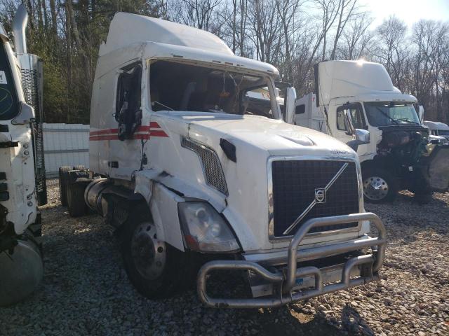  Salvage Volvo Vn