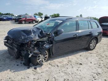  Salvage Volkswagen Golf