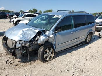  Salvage Chrysler Minivan