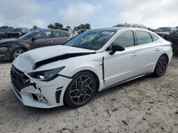  Salvage Hyundai SONATA