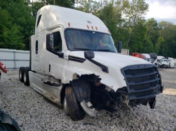 Salvage Freightliner Cascadia 126