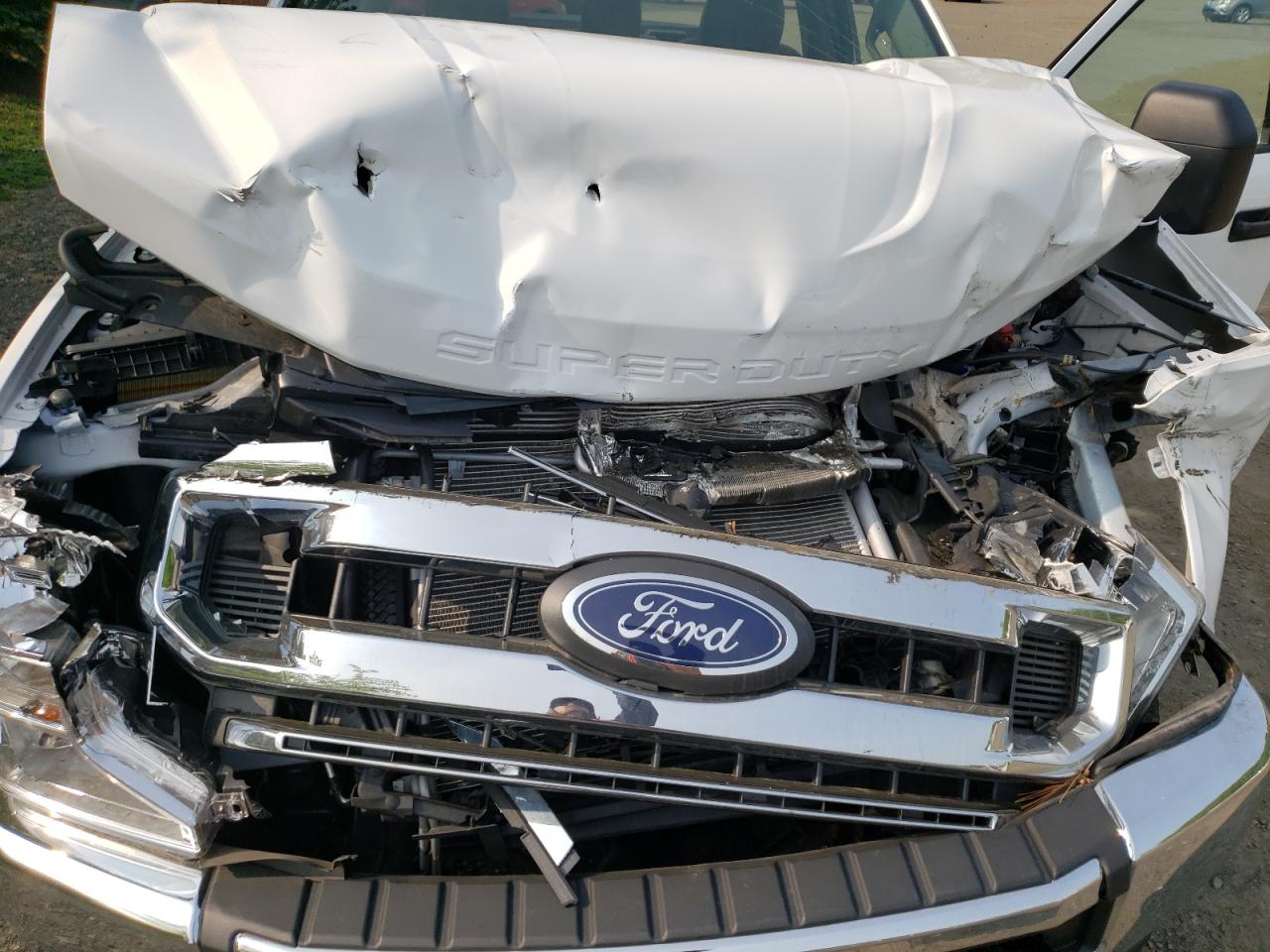 Ford F-250 Super Duty Image 12