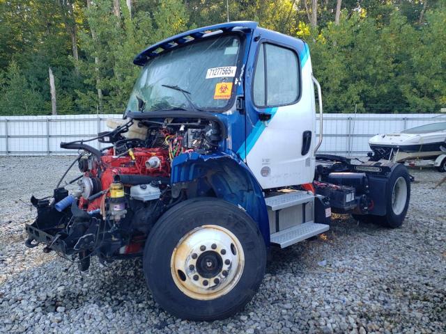  Salvage Freightliner M2 106 Med