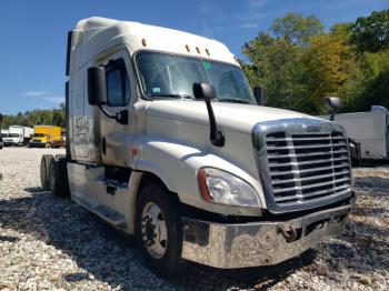  Salvage Freightliner Cascadia