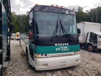  Salvage Motor Coach Industri Bus
