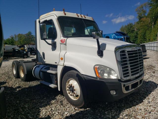  Salvage Freightliner Cascadia