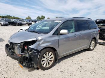  Salvage Toyota Sienna
