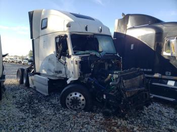  Salvage Volvo Vnl