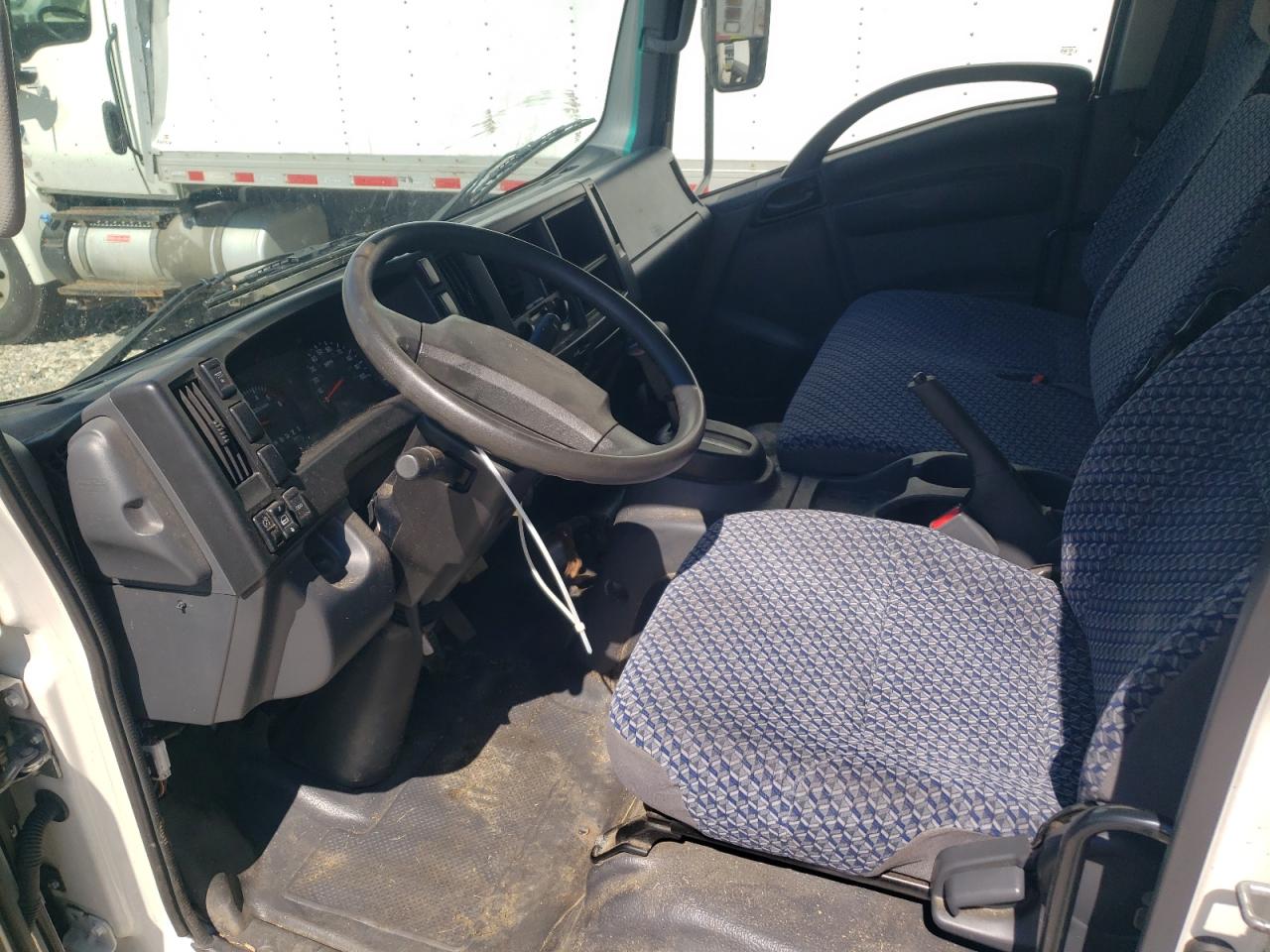 Chevrolet 3500 Image 7