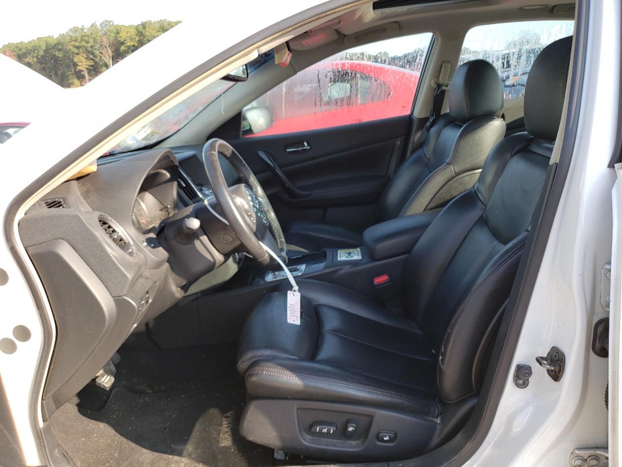 Nissan Maxima S Image 6