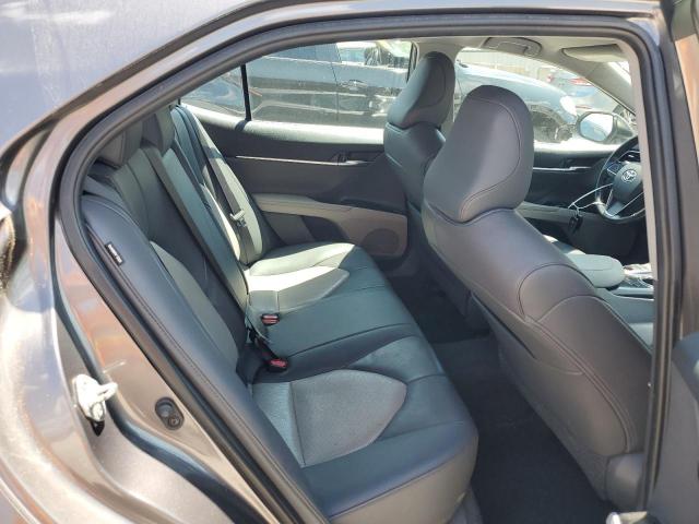 Toyota Camry Xle Image 7