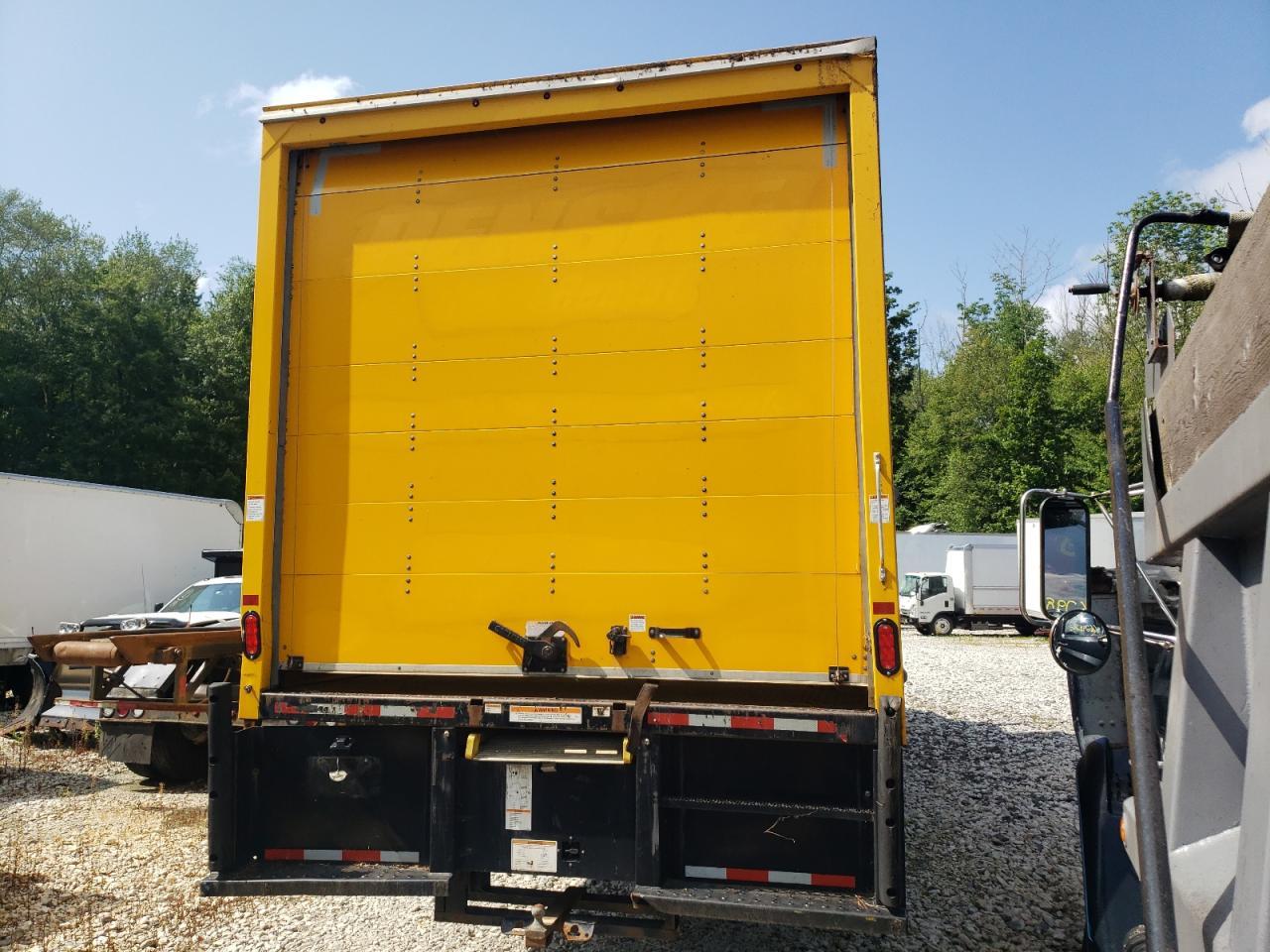 International Mv607 Image 13