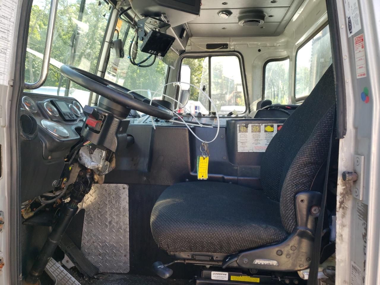 Autocar Llc Xpeditor Image 10