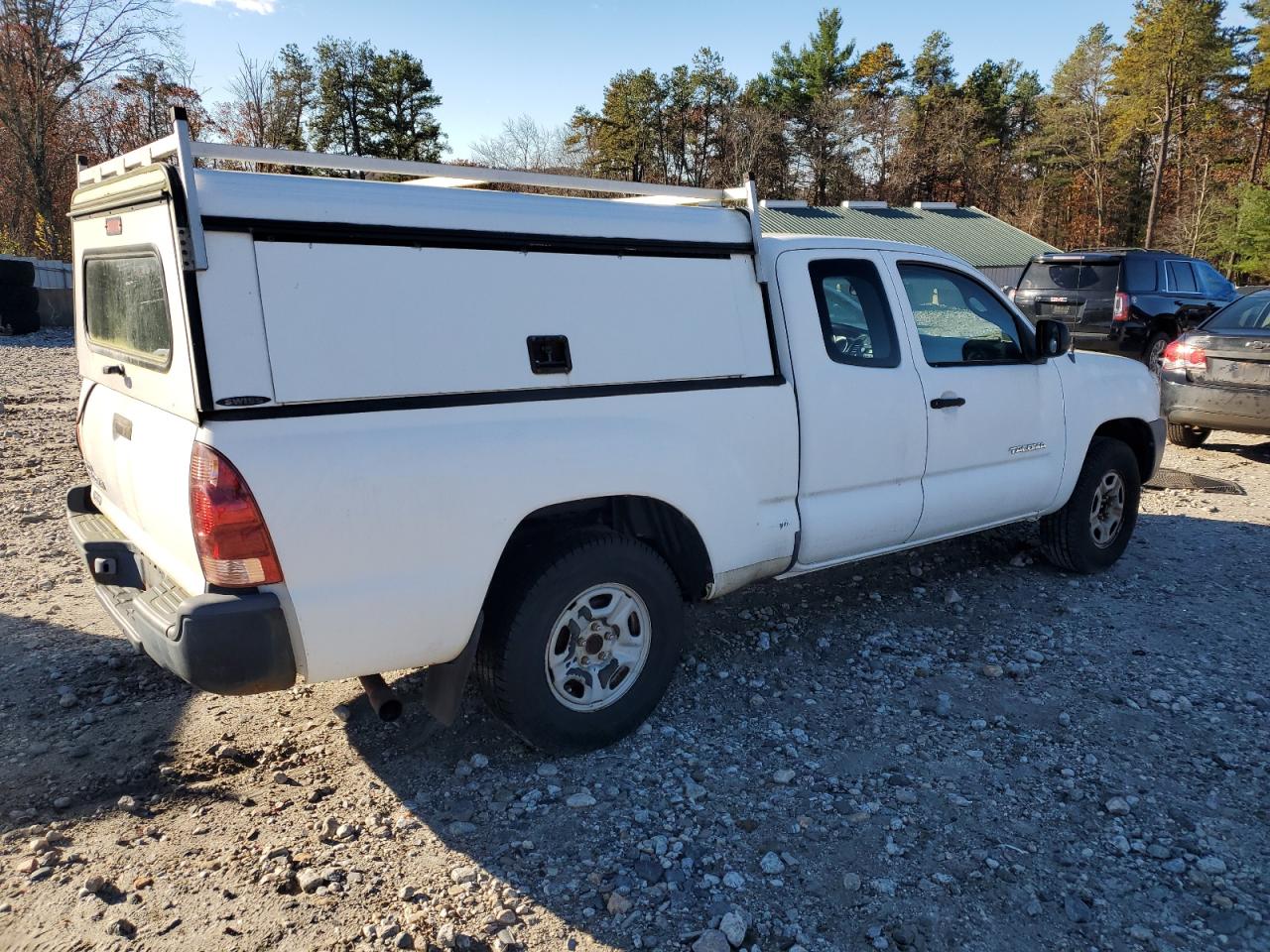 Toyota Tacoma Access Cab Image 7