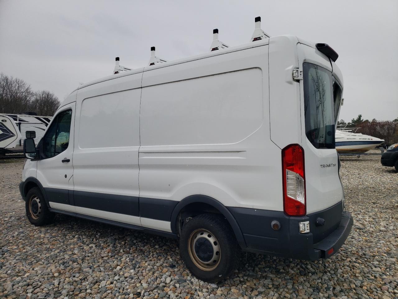 Ford Transit T-250 Image 2