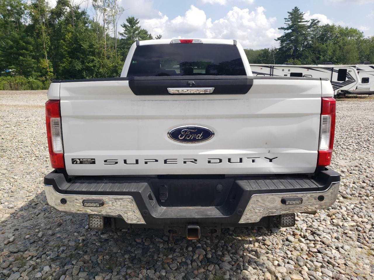 Ford F-250 Super Duty Image 13