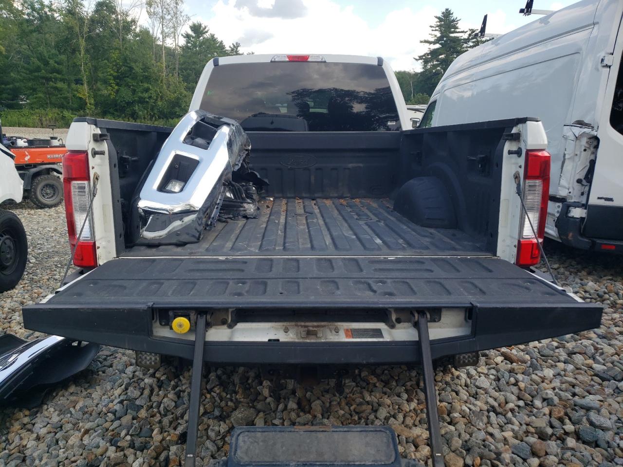 Ford F-250 Super Duty Image 2