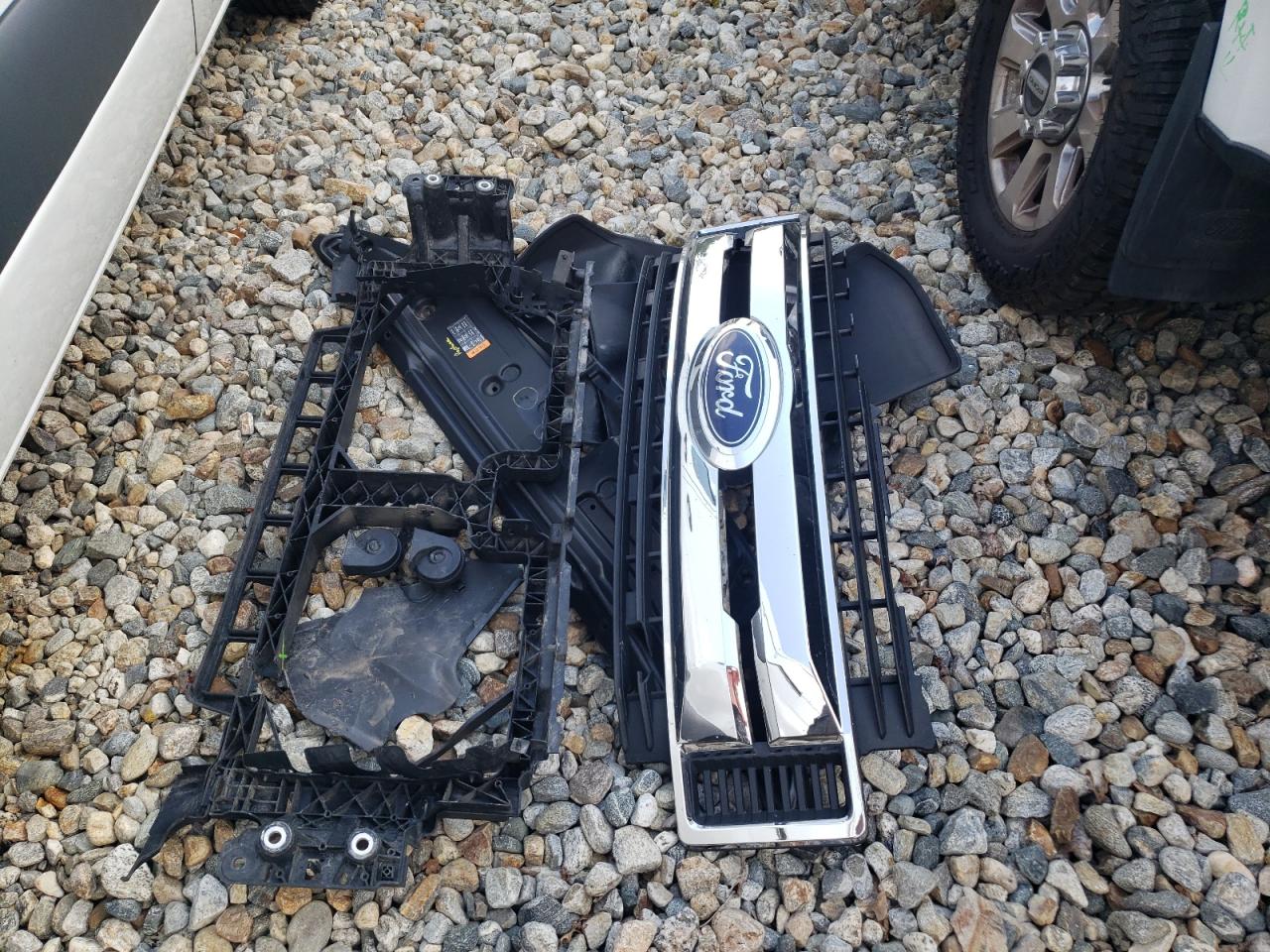 Ford F-250 Super Duty Image 9