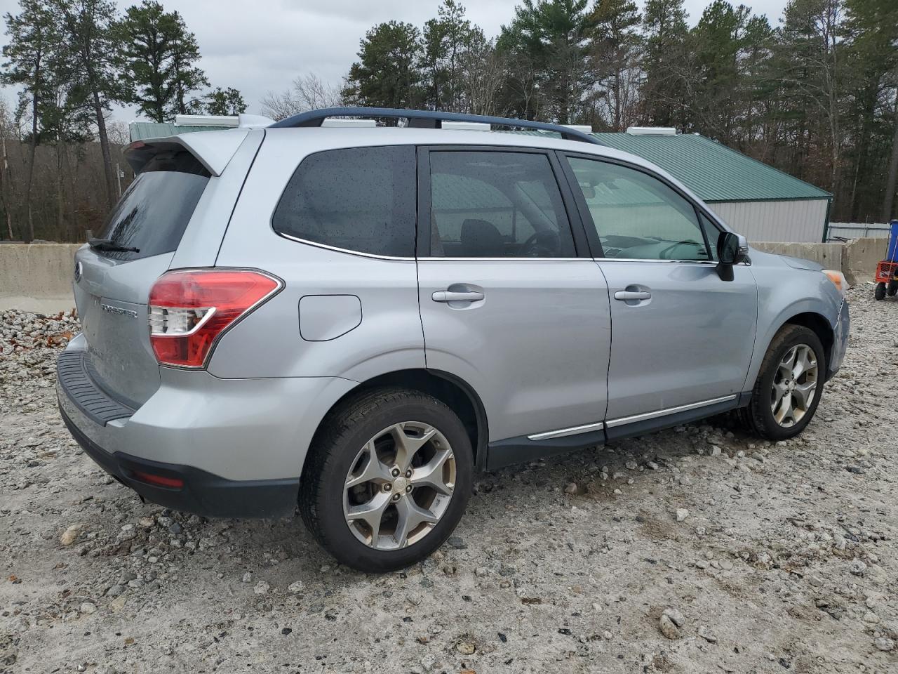 Subaru Forester 2.5i Touring Image 2