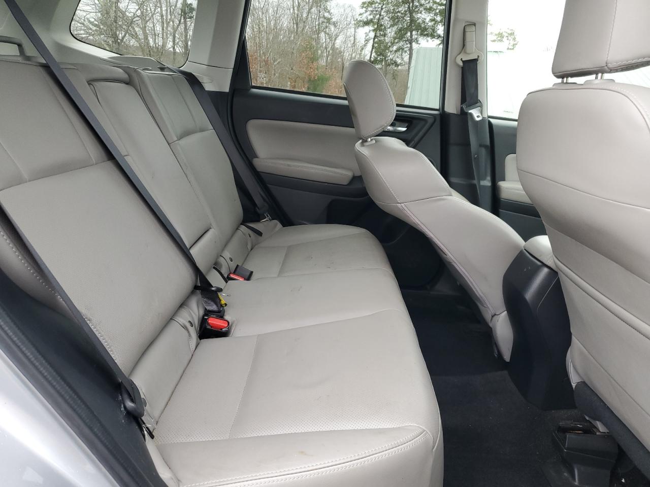 Subaru Forester 2.5i Touring Image 6