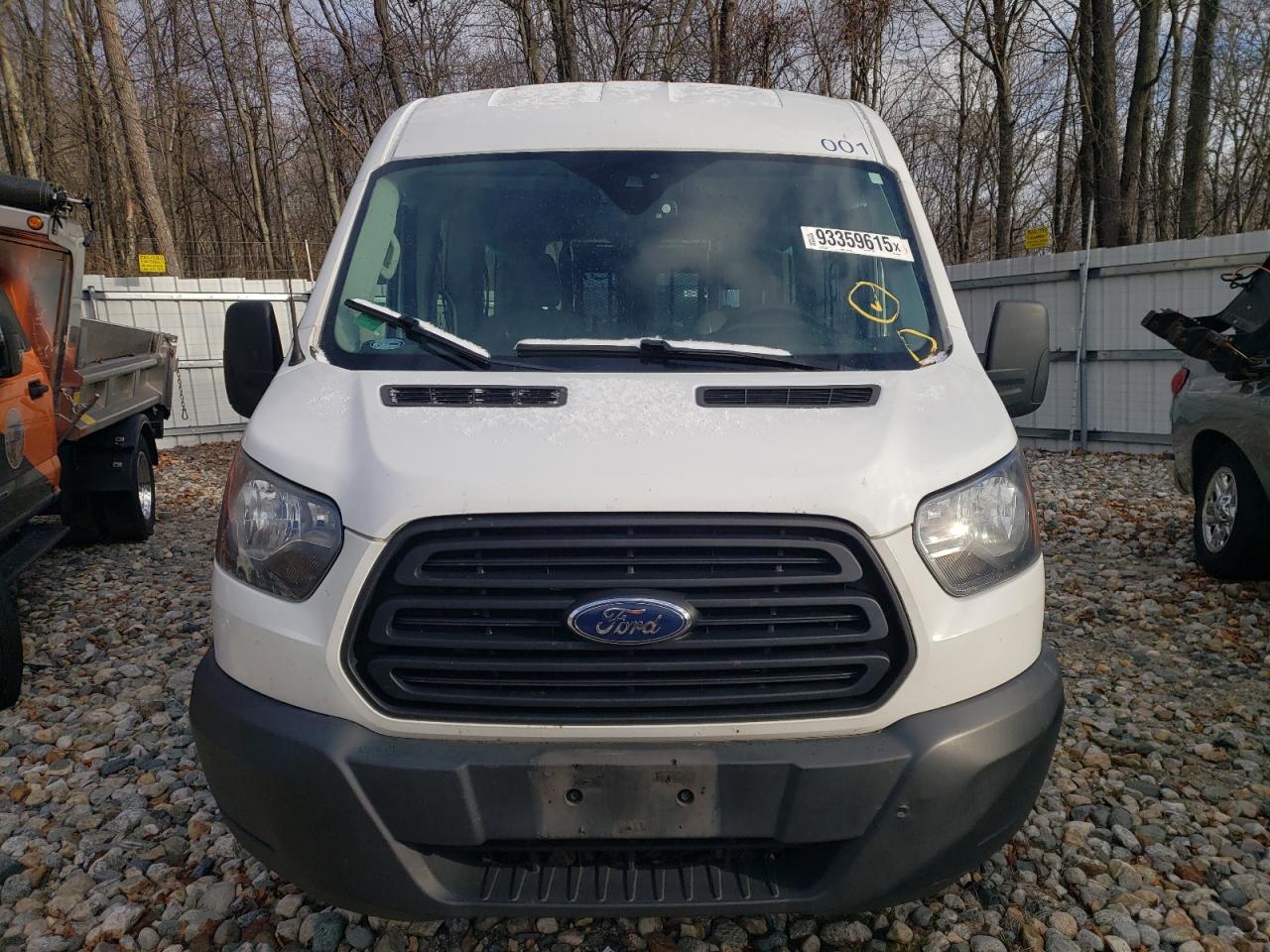 Ford Transit T-150 Image 3